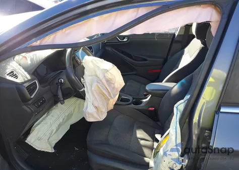 2017 Hyundai Ioniq Hybrid Sel z USA, uszkodzony, nr VIN KMHC75LCXHU038802